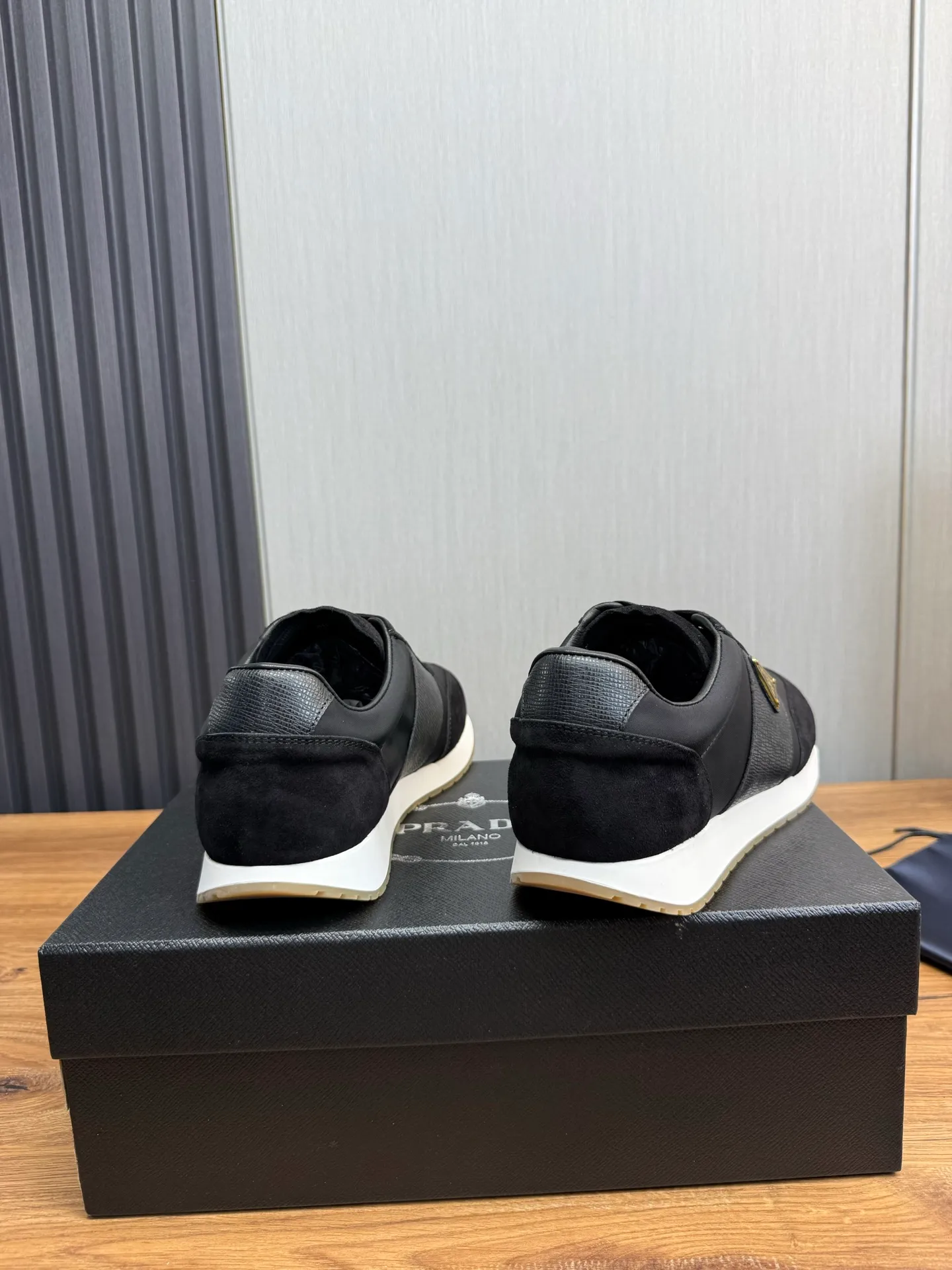Men's shoes 💰740💰 [PRADA] New models synchronized with the official website, high-quality shipments ✔️Hot-sellers🔥 Original cowhide with imported waterproof fabric + cowhide lining, 1🆚1 replica, original bottom, 38-45 (men's 45 is custom-made and cannot be returned)